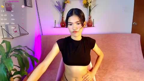 emycarver09 online show from October 9, 1:37 pm