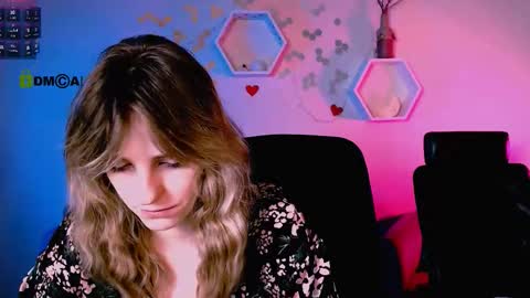 your dear Erica  online show from October 15, 6:05 am