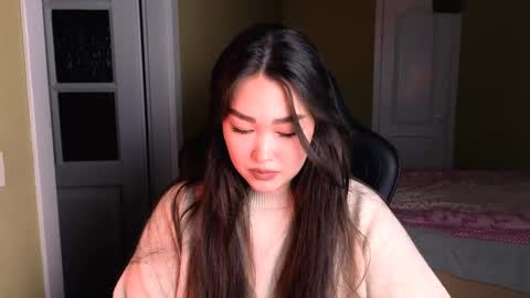 Erica Wayne online show from January 28, 2:21 pm