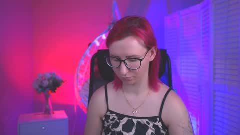 ericapotter online show from May 27, 11:40 am