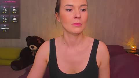 EricaPowers online show from March 16, 11:25 am