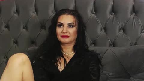 Erica online show from December 13, 6:49 pm