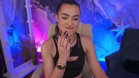 Erica online show from June 3, 1:45 pm