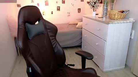 Erica online show from July 22, 1:01 pm