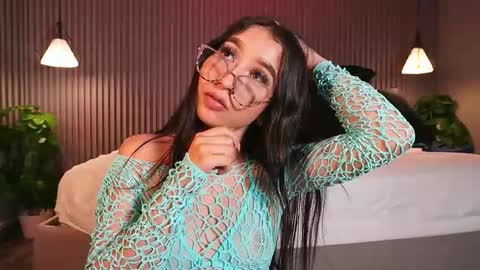 Eri  online show from February 25, 8:07 pm