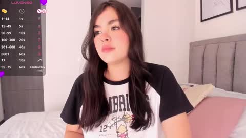 Karen online show from February 13, 3:03 pm