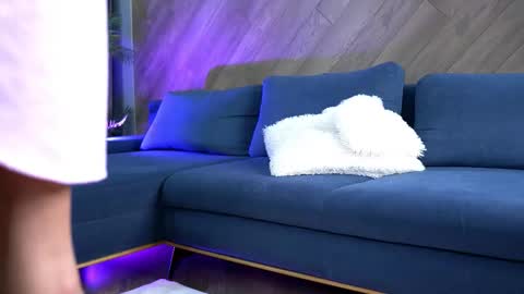 Raluca  online show from November 25, 2:47 am