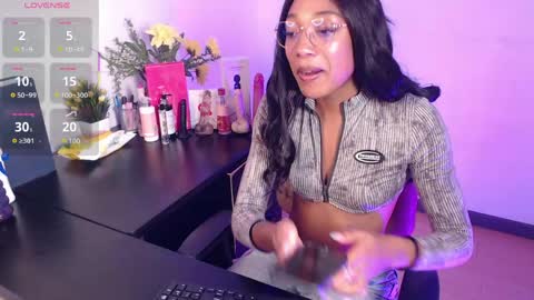 esmeralda_bk online show from May 21, 10:19 pm