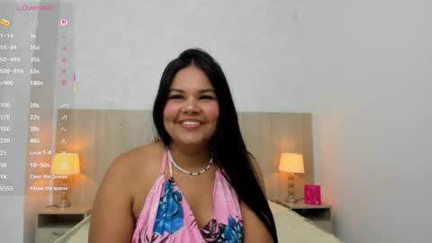 Esmeralda online show from March 15, 8:11 pm