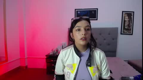 Perla online show from November 15, 6:36 am