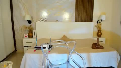 ESMERALDA online show from September 15, 9:22 pm