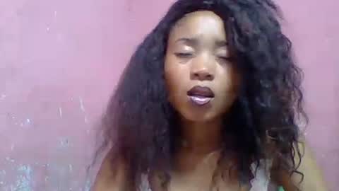 estelah20 online show from November 10, 9:48 am