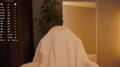 Ester online show from November 11, 4:08 am