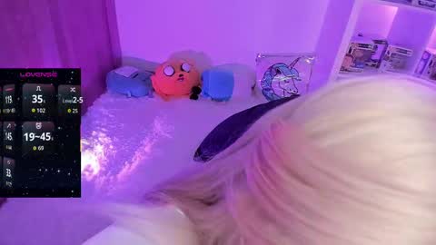 eternalmuse online show from September 22, 11:08 am