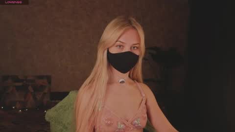 Sophia online show from April 13, 10:32 pm