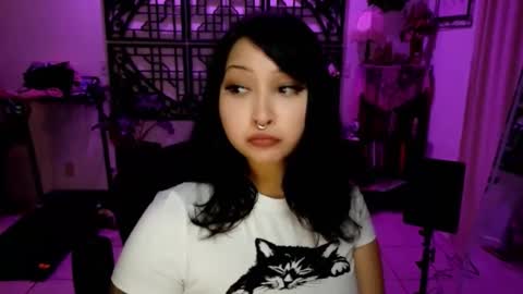 etherealhazy online show from May 8, 4:16 am