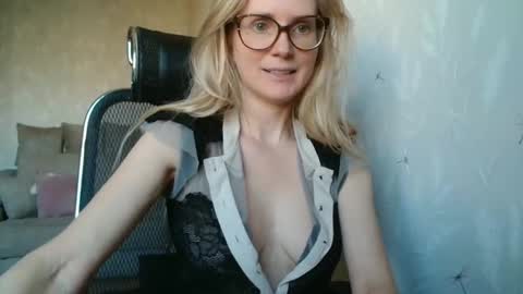 eva2323 online show from October 19, 12:18 pm