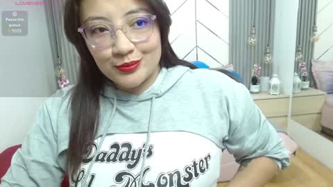 Eva online show from December 2, 1:56 pm