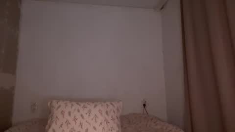 eva_kittenn online show from February 1, 2:49 pm