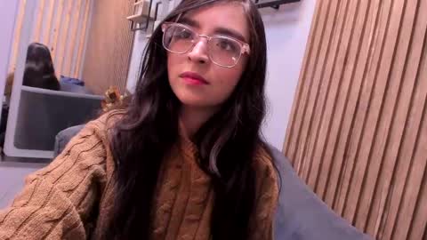 Angelinne online show from September 29, 1:05 pm