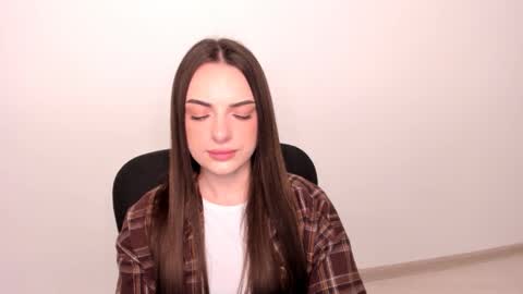 Eva online show from March 12, 4:56 pm