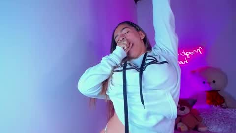 Eva Shinee online show from February 7, 10:29 am