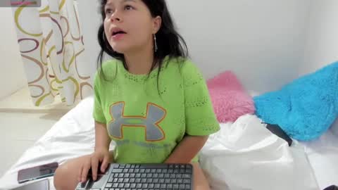 Estefania online show from January 26, 4:51 pm