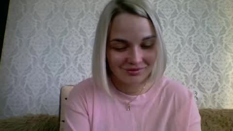 evadelicious_ online show from June 25, 1:46 pm