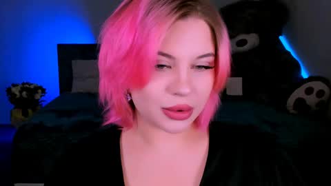 Eva online show from February 14, 9:43 pm