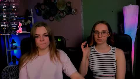 evalora online show from November 8, 9:42 pm