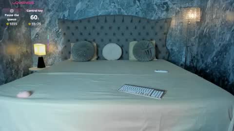 EVA online show from March 24, 6:57 pm