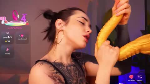 Eva online show from March 11, 2:16 am