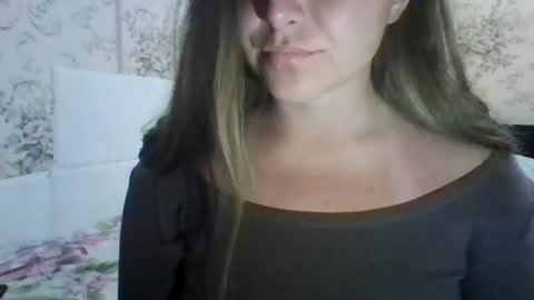 evasapples2026 online show from July 5, 7:08 pm