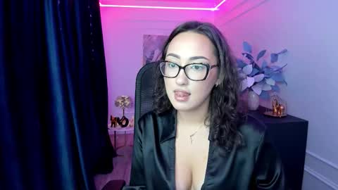 evasarazardje online show from November 18, 4:46 am