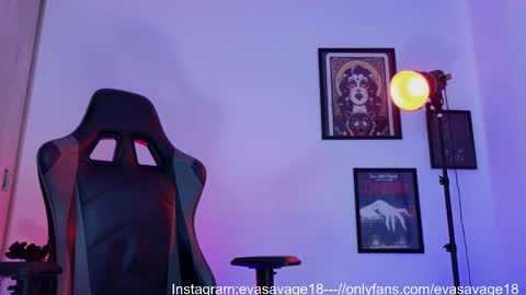 EVA SAVAGEIm recovering from surgery. Ill see you in a couple of weeks. online show from November 7, 7:19 pm