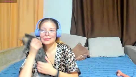 Eva online show from November 30, 1:54 am