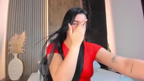 E V E L I N online show from February 25, 2:32 am