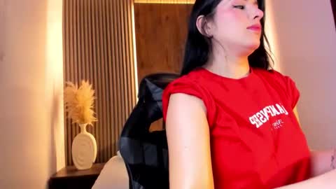 E V E L I N online show from September 14, 2:31 am