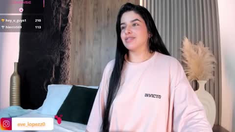 E V E L I N online show from February 7, 7:56 am