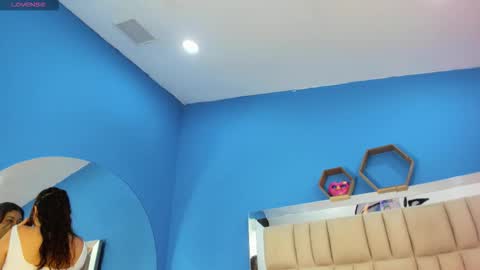 Isabella  online show from March 3, 2:50 am