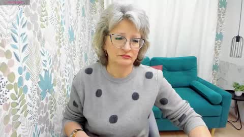 Evelyn online show from February 11, 5:47 am