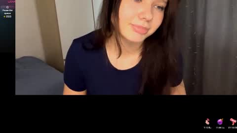 Evelyn Velvet online show from July 1, 11:32 am