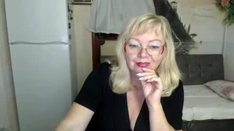 BarbaraBlondy online show from October 3, 6:02 pm