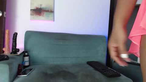 Evelyn martinez  online show from February 11, 10:11 pm