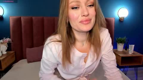 Evelyn online show from January 18, 2:19 am