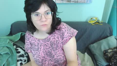 Everly online show from January 31, 3:09 am