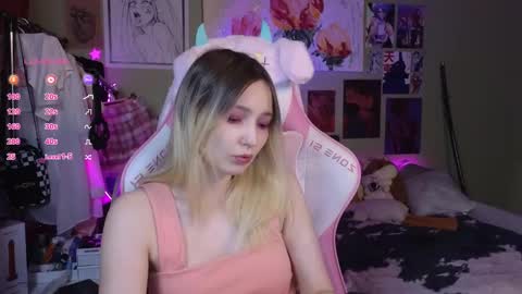 Evie online show from January 10, 8:37 pm