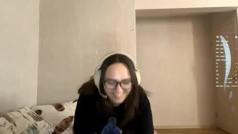 Emilia online show from February 14, 5:20 am