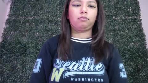 Im Evy online show from February 24, 6:06 pm