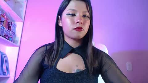 Im Evy online show from January 19, 2:25 am